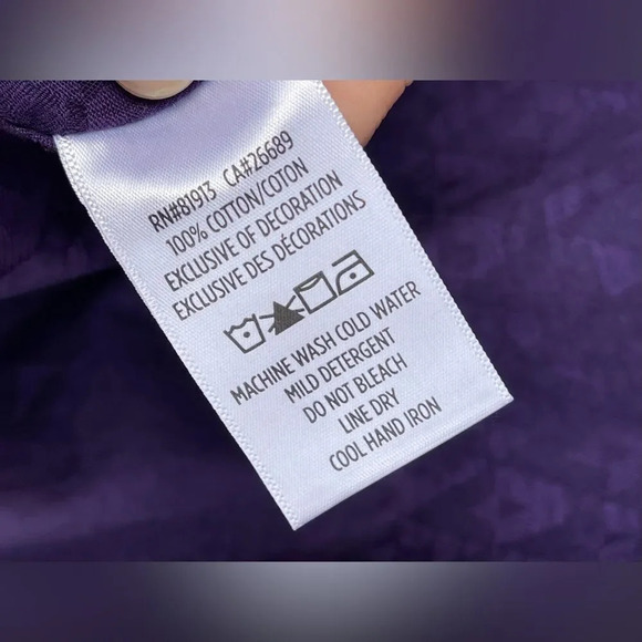 Robert Graham purple shirt size medium - Picture 9 of 9